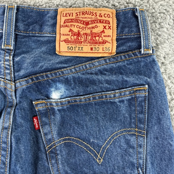 VTG 90s Levis 501 XX Jeans Men 30x36 fits 28x33 Straigh Button Fly Blue - Picture 1 of 16